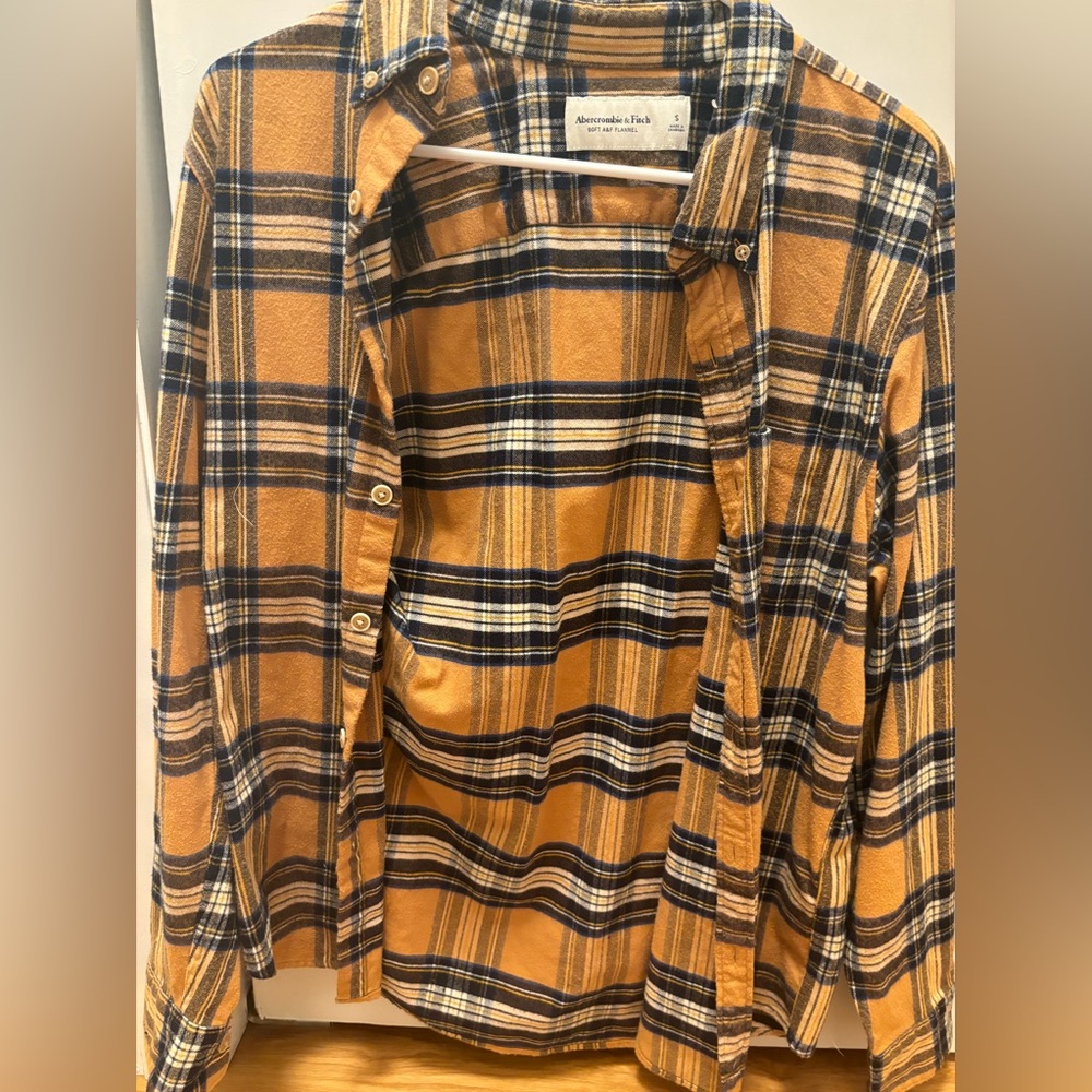 Abercrombie and fitch yellow and black plaid button down